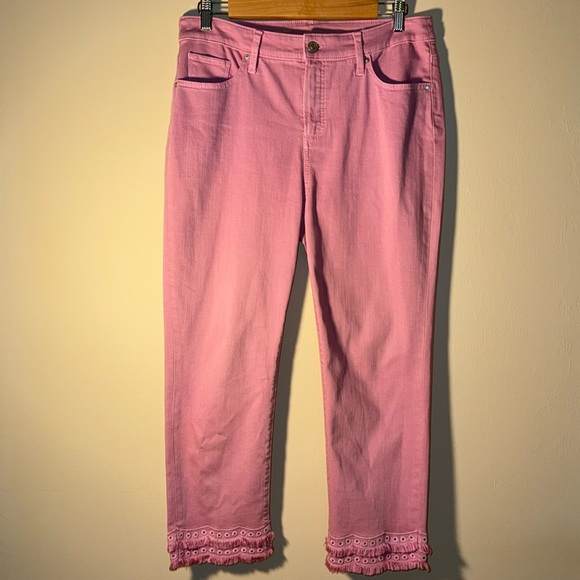 Chico’s So Slimming Girlfriend Slim Leg Crop Size 8 1 Pink Jean Eyelet Ankle - Picture 1 of 11